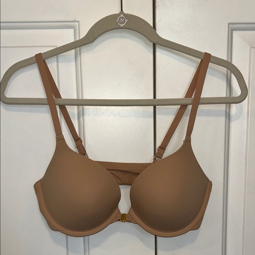 NWOT Women's Tan Underwire Bra